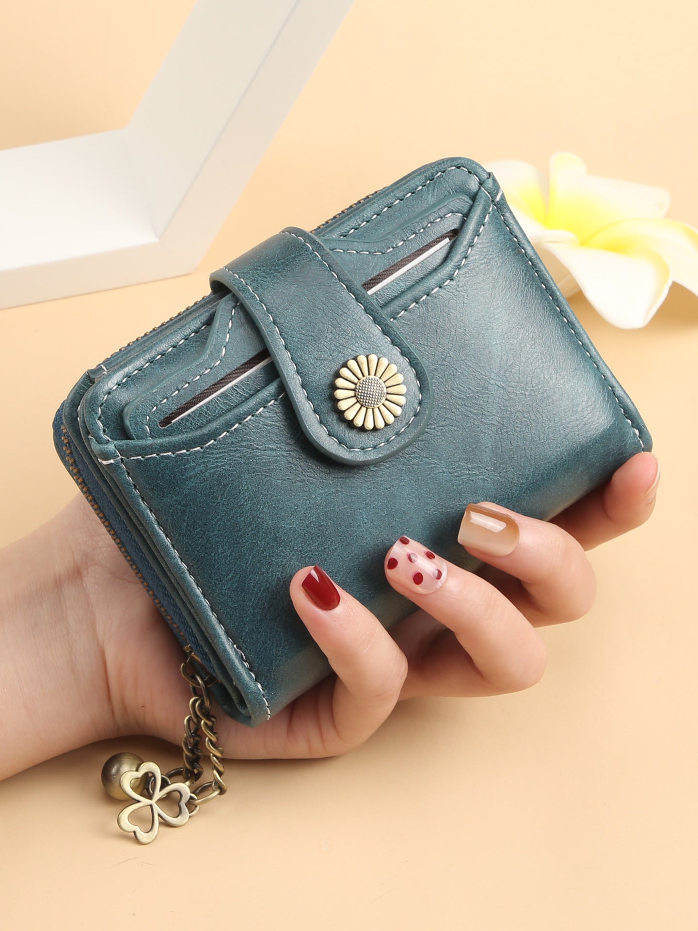 New Womens Wallet Fashionable Tassel Design Zip-around Short Style With Multiple Card Slots - Cozy Haven