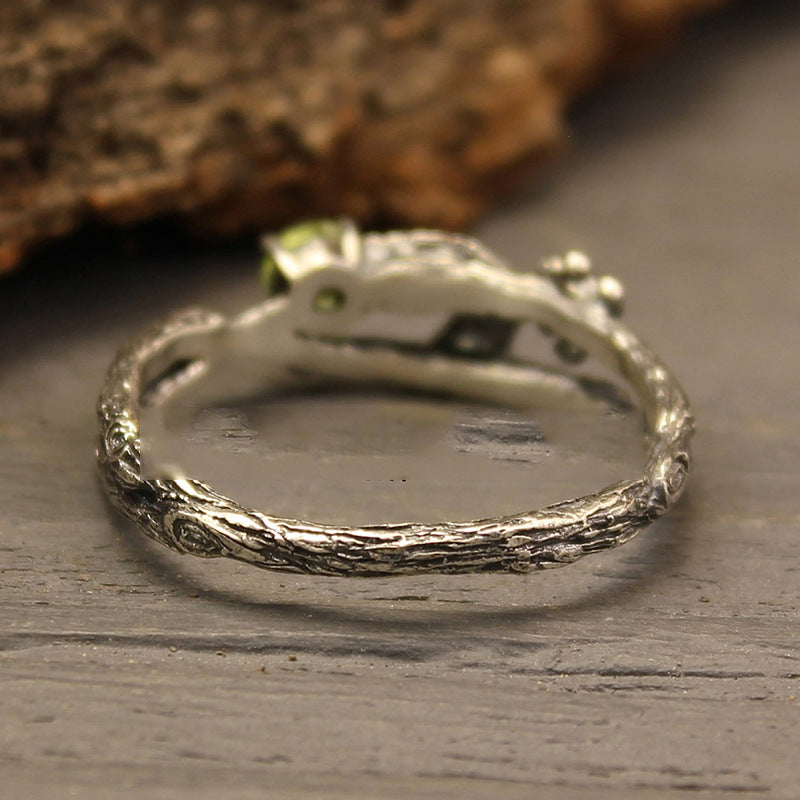 Retro-style Fashion Ring In Antique Silver Finish With Branch-like Design And Zircon Inlay - Cozy Haven