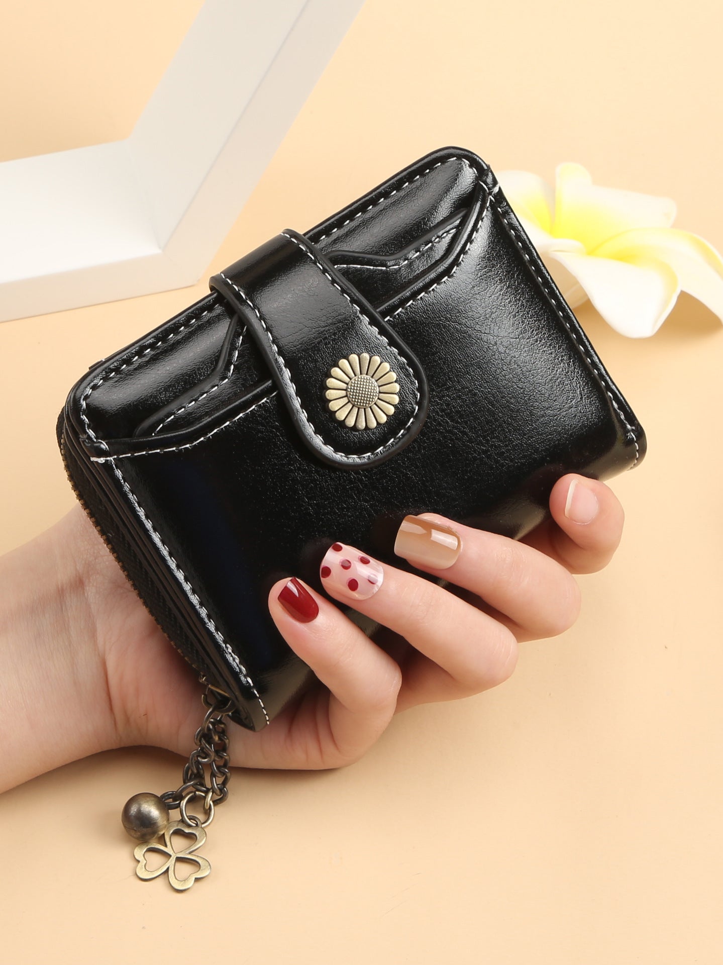 New Womens Wallet Fashionable Tassel Design Zip-around Short Style With Multiple Card Slots - Cozy Haven